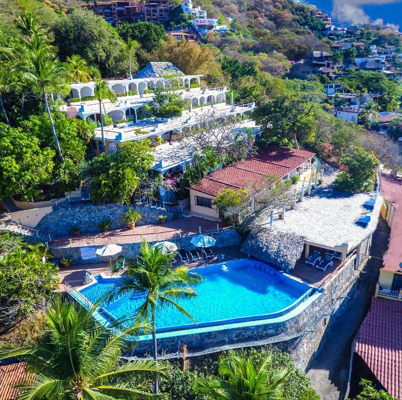 Hotel Catalina Beach Resort Zihuatanejo Bagian luar foto